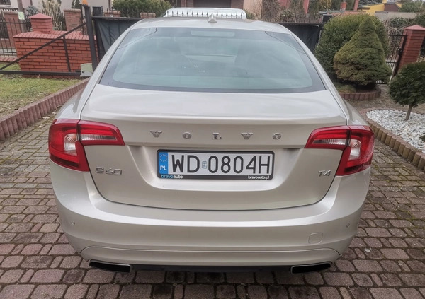 Volvo S60 cena 69999 przebieg: 182000, rok produkcji 2017 z Kalisz małe 121